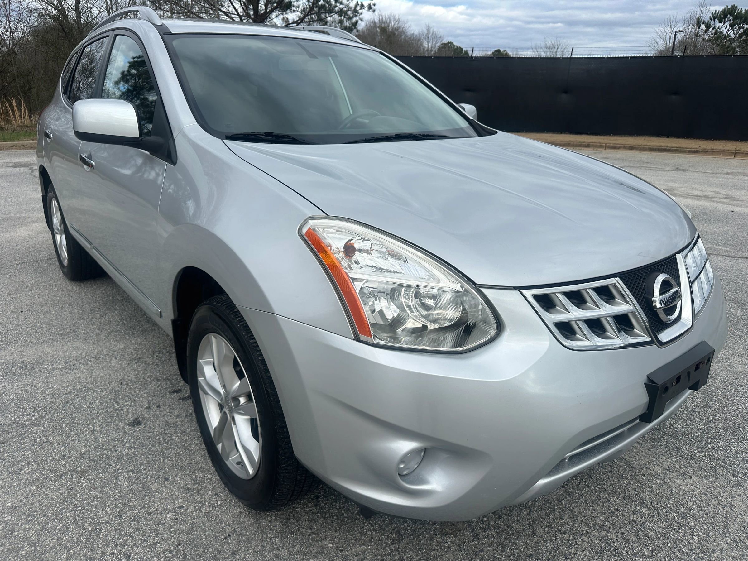 Used 2012 Nissan Rogue SV AWD/4WD image 7