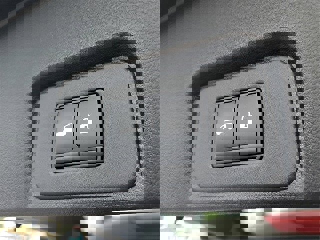 Used 2025 Nissan Rogue SV w/ Rock Creek Premium Package image 8