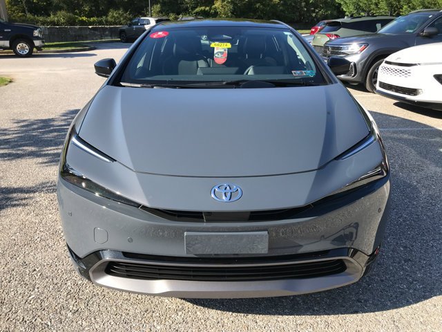 New 2027 Toyota Prius Limited w/ Limited Premium Package AWD/4WD image 3