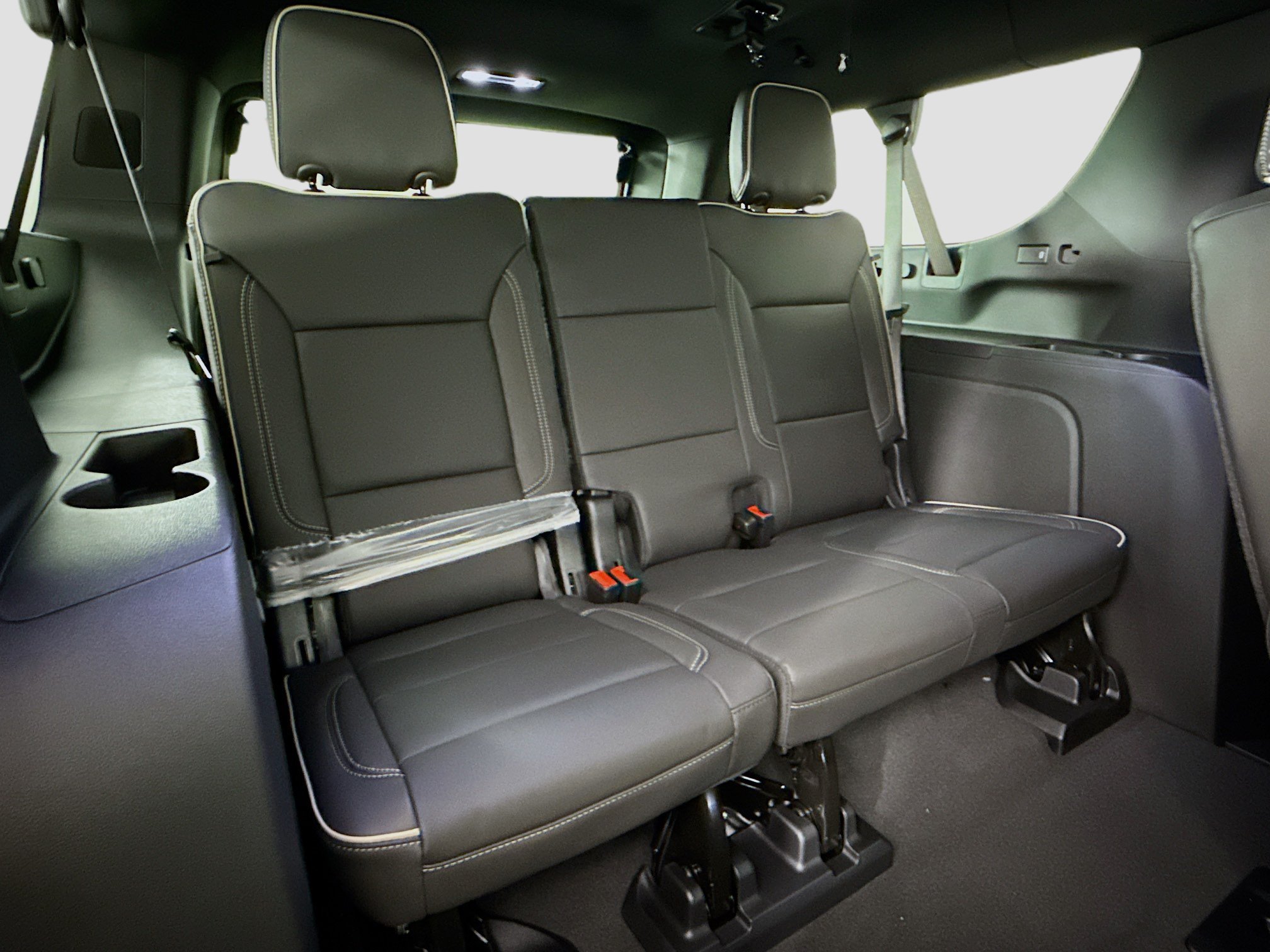 New 2026 Chevrolet Suburban Premier RWD image 29