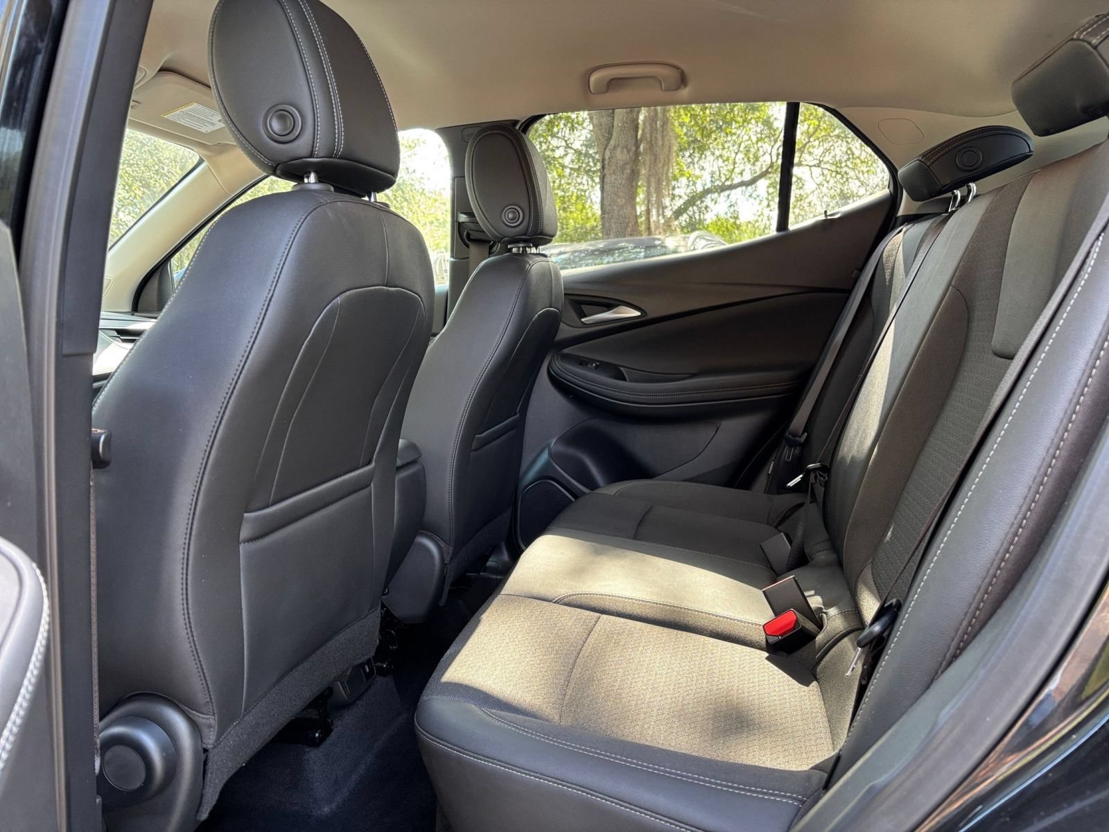 Used 2025 Buick Encore GX Preferred FWD image 24