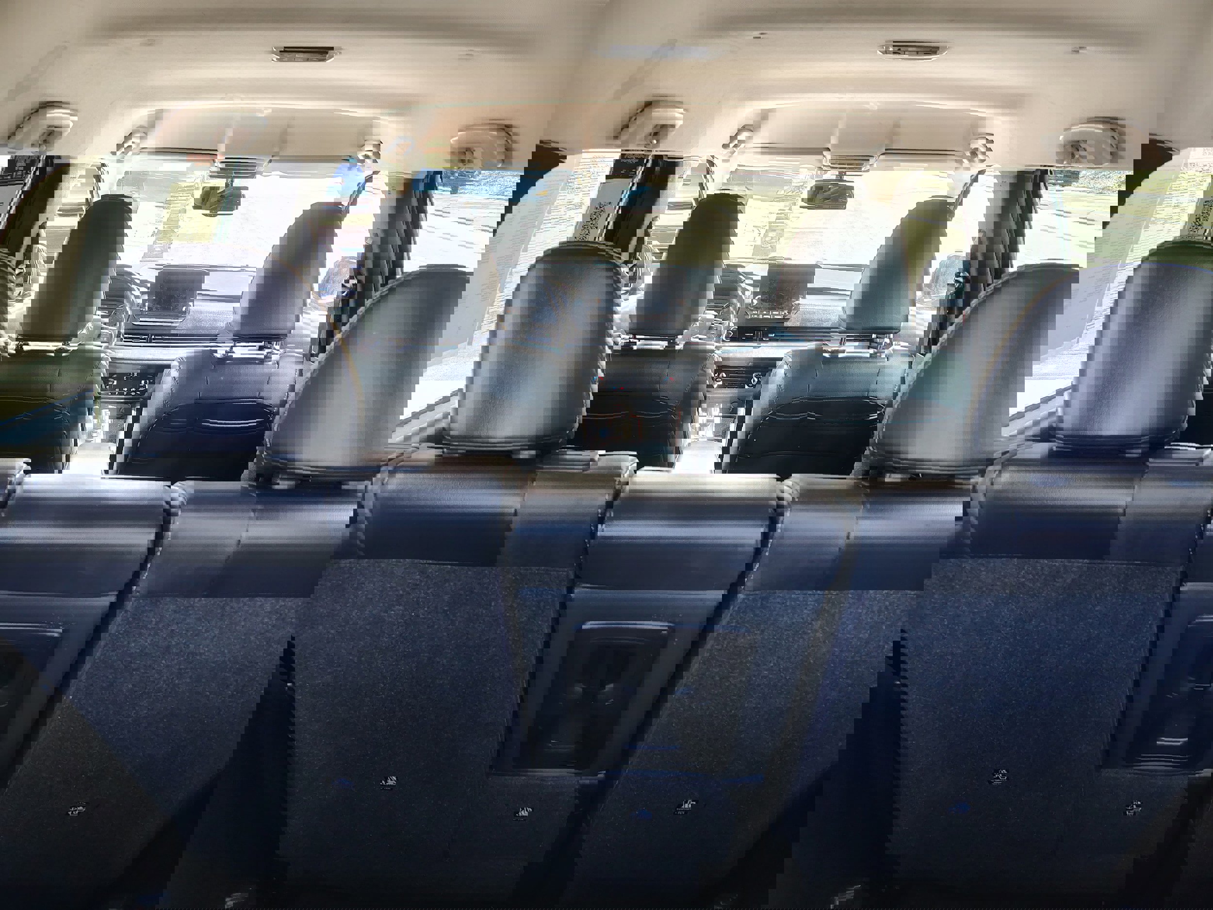 Used 2022 Mitsubishi Outlander SEL image 12