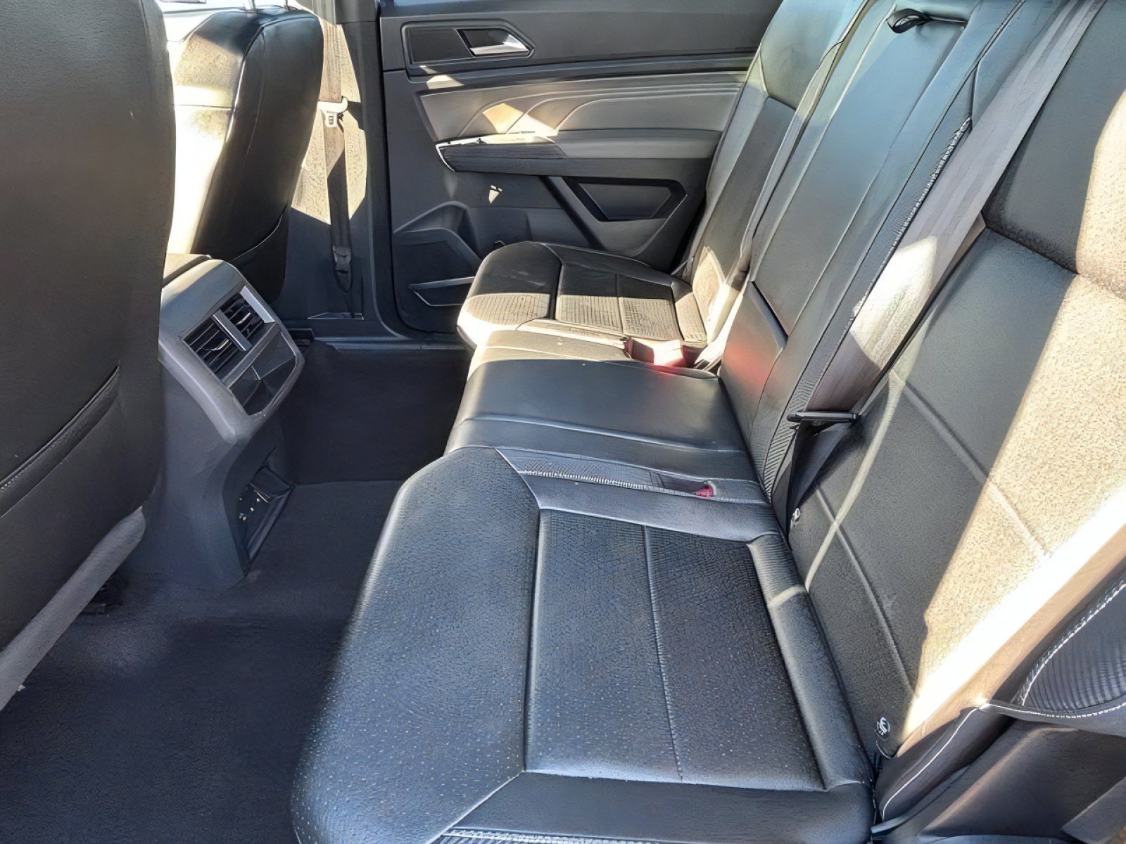Used 2021 Volkswagen Atlas Cross Sport SE w/ Panoramic Sunroof Package AWD/4WD image 26