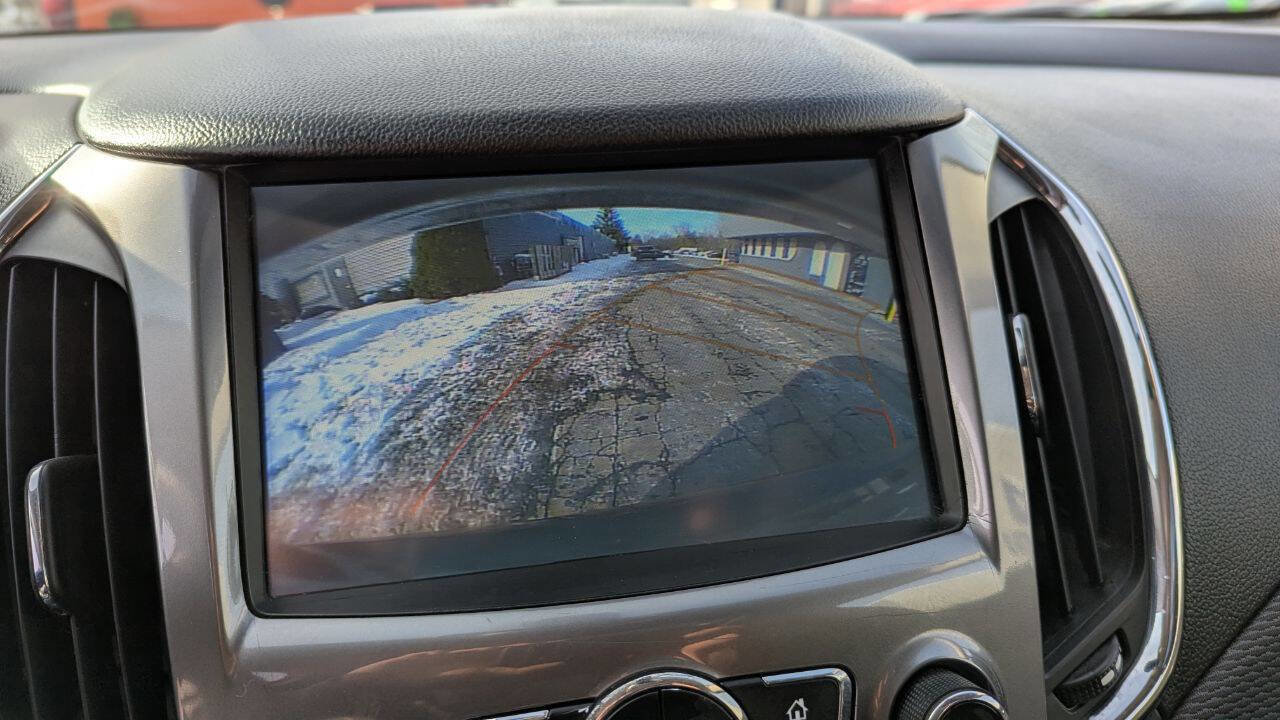 Used 2018 Chevrolet Cruze LT image 14