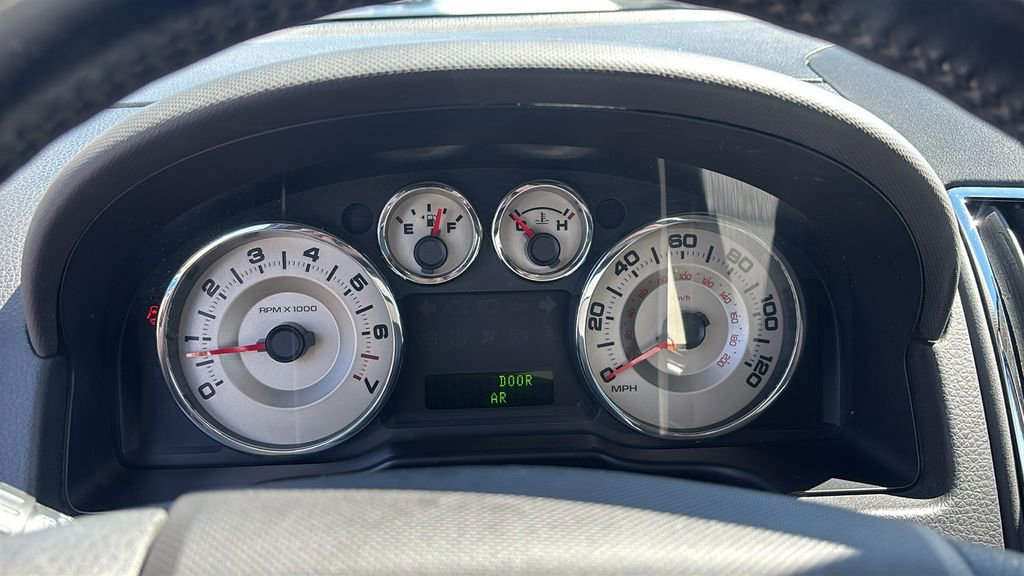 Used 2010 Ford Edge SEL image 16