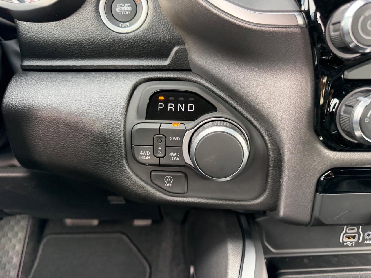 New 2026 RAM 1500 Express AWD/4WD image 16