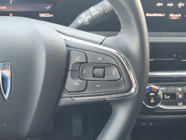 Used 2025 Buick Envista Sport Touring w/ Convenience II Package FWD image 29
