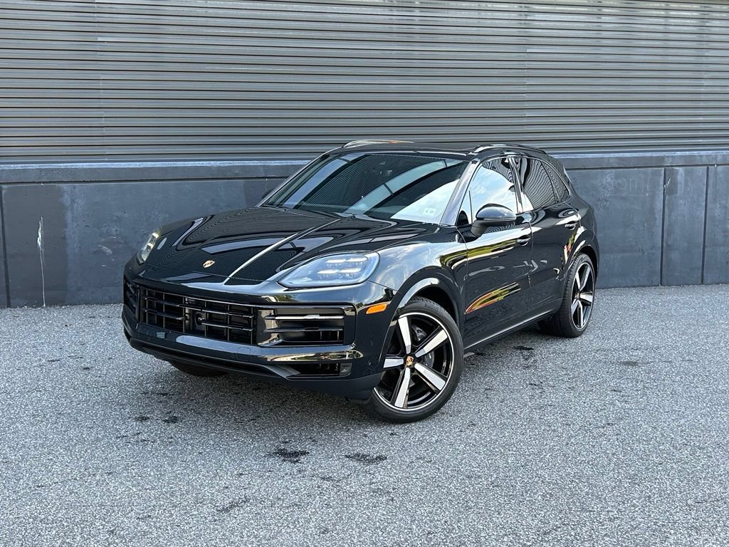 Certified 2025 Porsche Cayenne AWD/4WD image 1