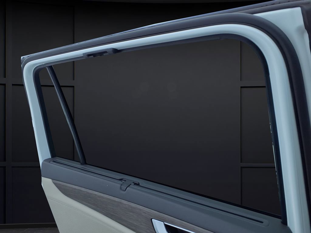 Used 2024 Volkswagen Atlas SEL Premium R-Line image 21