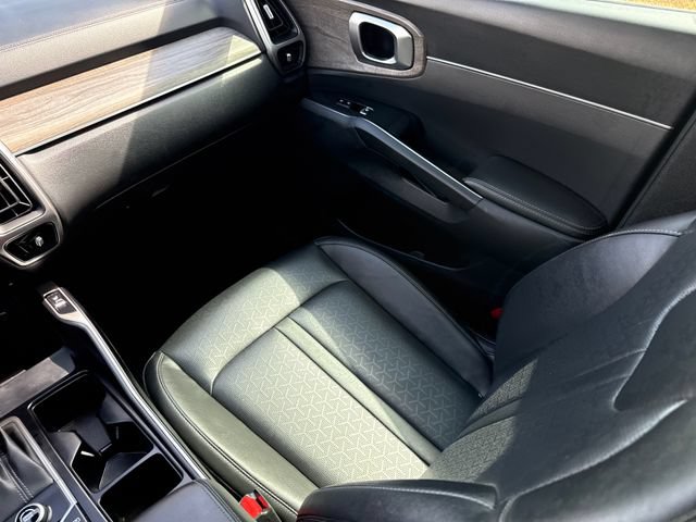 Used 2022 Kia Sorento EX FWD image 15
