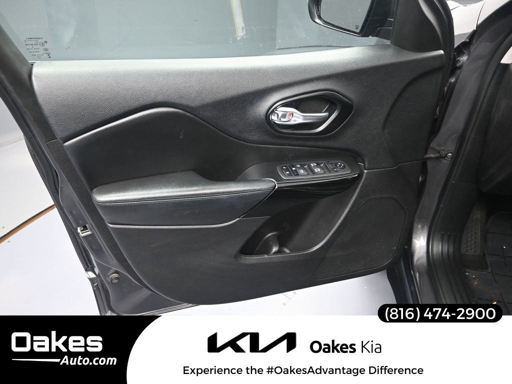 Used 2021 Jeep Cherokee Latitude Plus