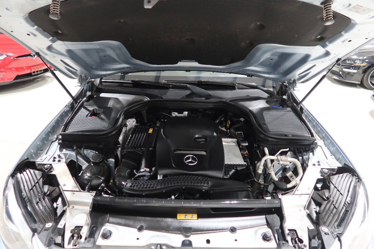 Used 2018 Mercedes-Benz GLC 300 image 9