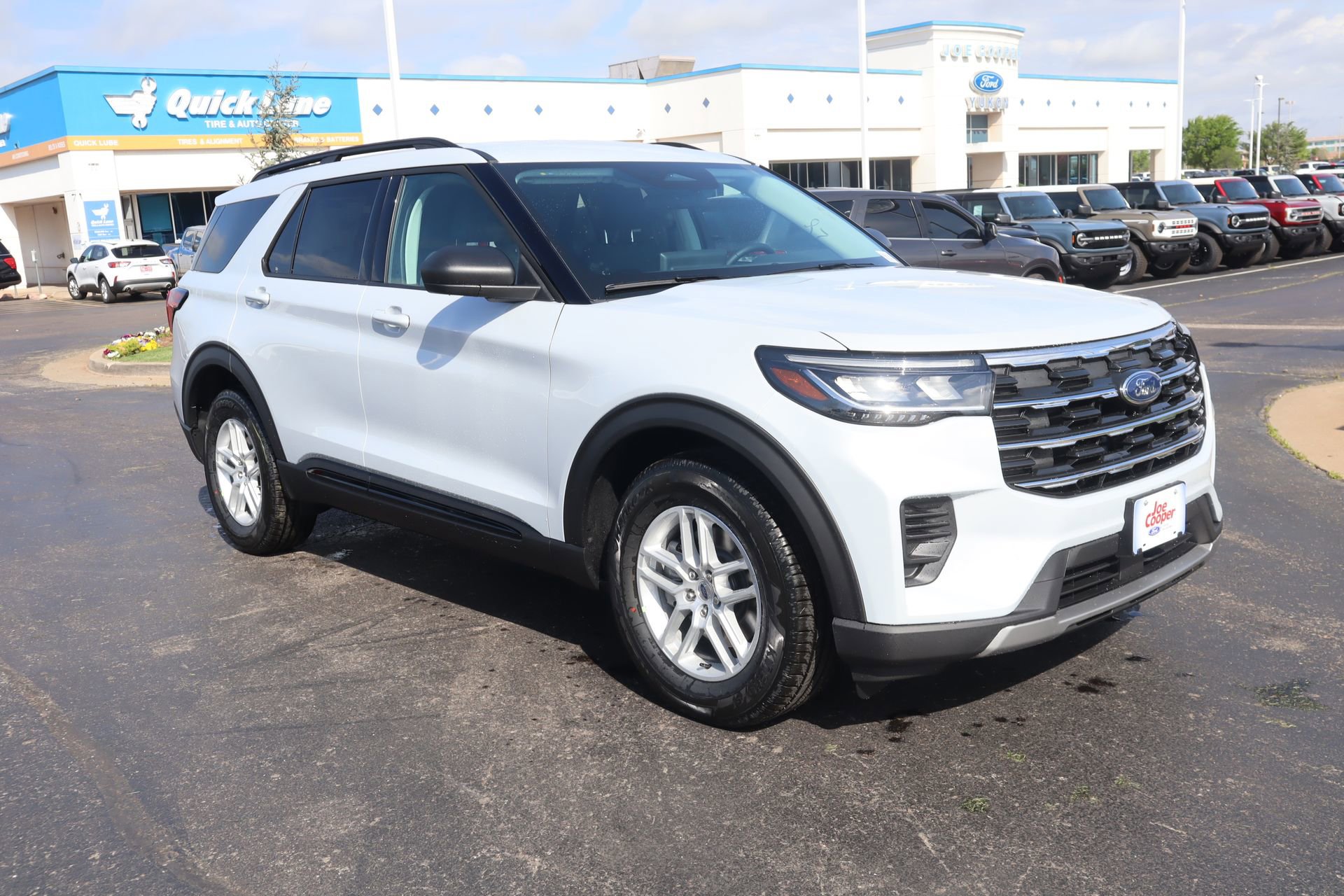 New 2026 Ford Explorer Active RWD image 1