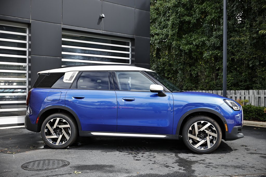 New 2026 MINI Cooper Countryman S w/ Comfort Package Max image 3