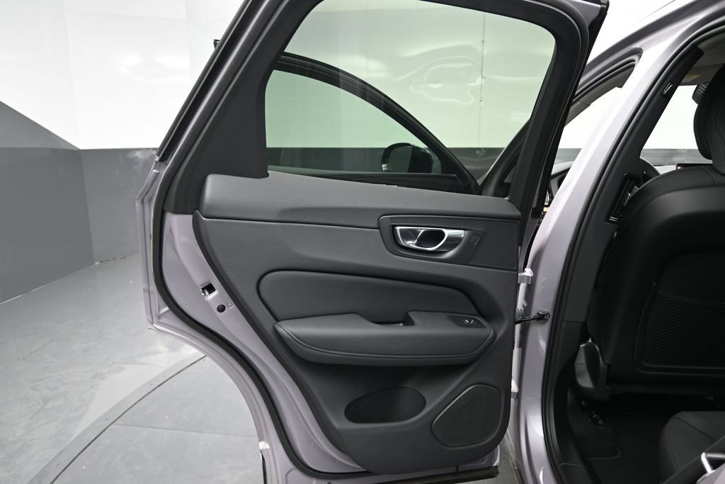 New 2026 Volvo XC60 B5 Core w/ Climate Package AWD/4WD image 23
