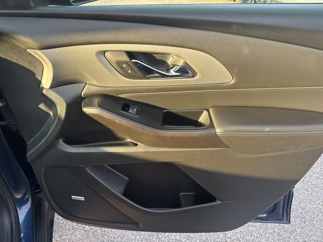 Used 2023 Chevrolet Traverse LT w/ LT Premium Package image 26