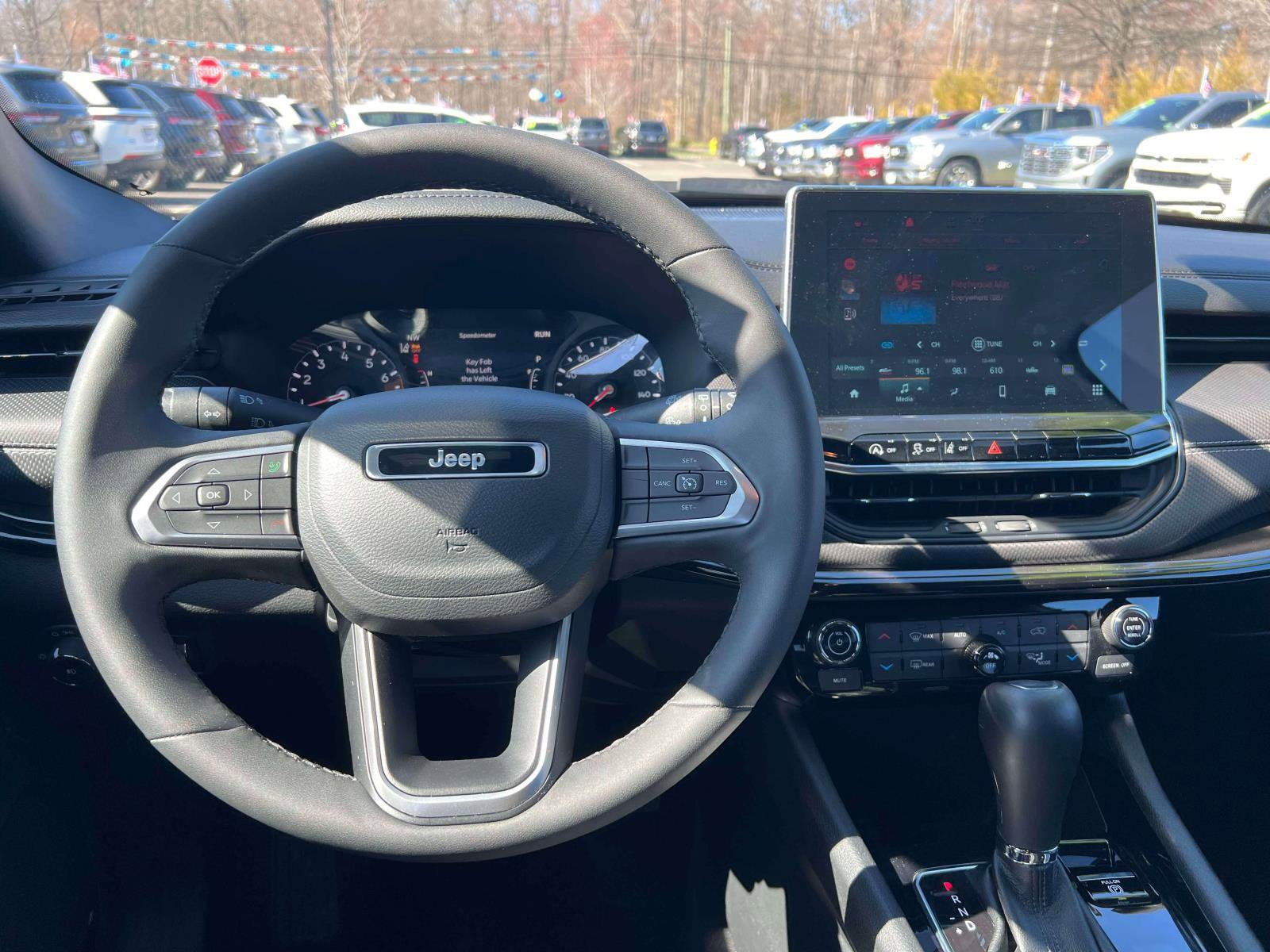 Used 2023 Jeep Compass Latitude w/ Convenience Group image 25