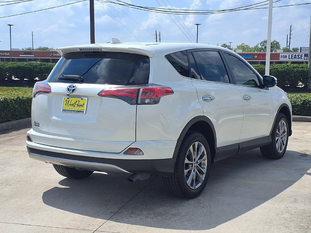 Used 2018 Toyota RAV4 Limited FWD image 2