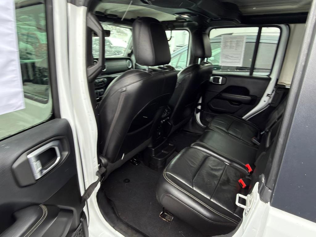 Used 2018 Jeep Wrangler Unlimited Sahara w/ Dual Top Group image 47