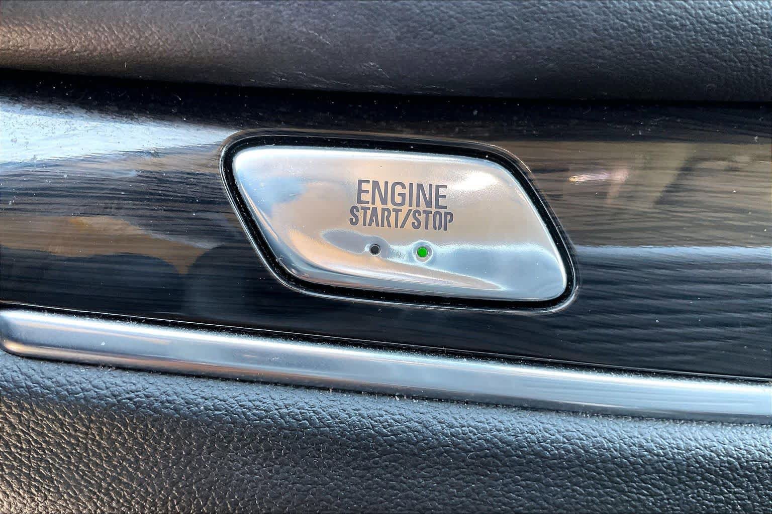 Used 2019 Buick Enclave Premium FWD image 32