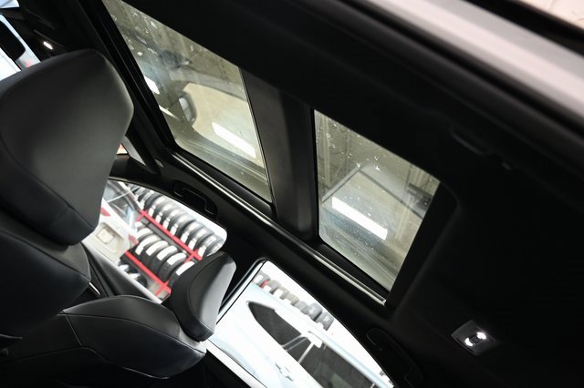 Certified 2025 Toyota Camry XSE w/ Premium Package image 20