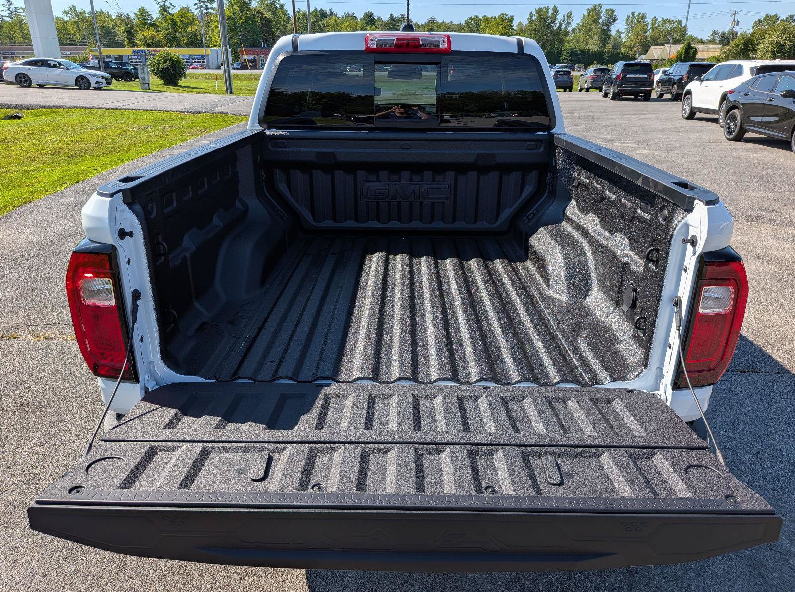 New 2026 GMC Canyon Elevation w/ Convenience Package AWD/4WD image 10