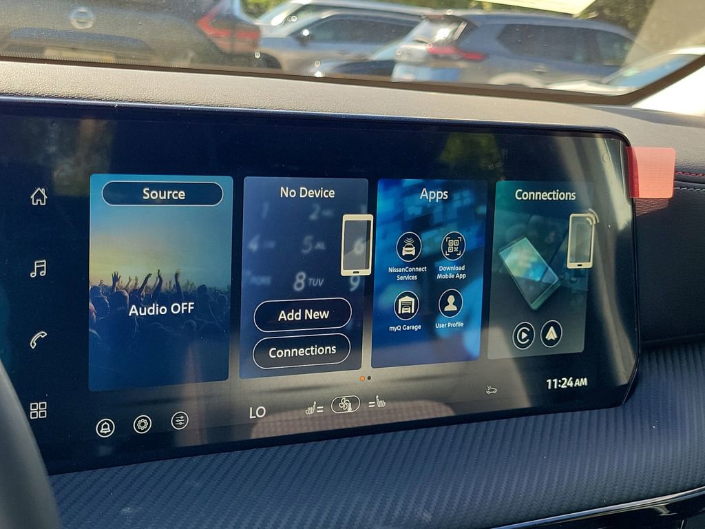 New 2026 Nissan Kicks SR w/ Cold Weather Package image 31