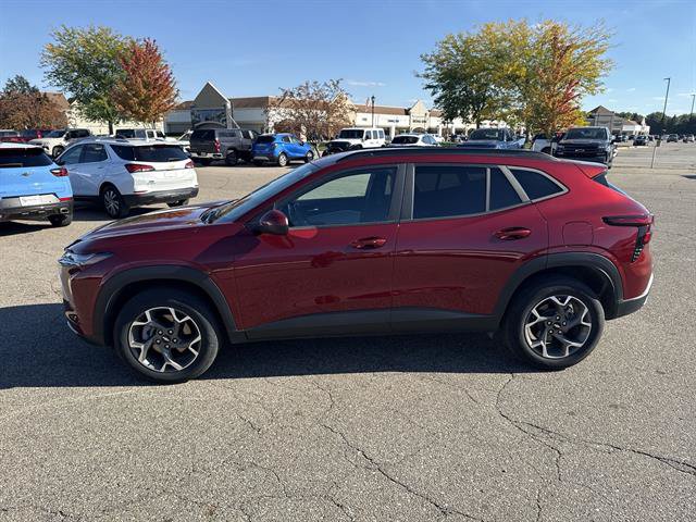 Certified 2024 Chevrolet Trax LT w/ Driver Confidence Package FWD image 23