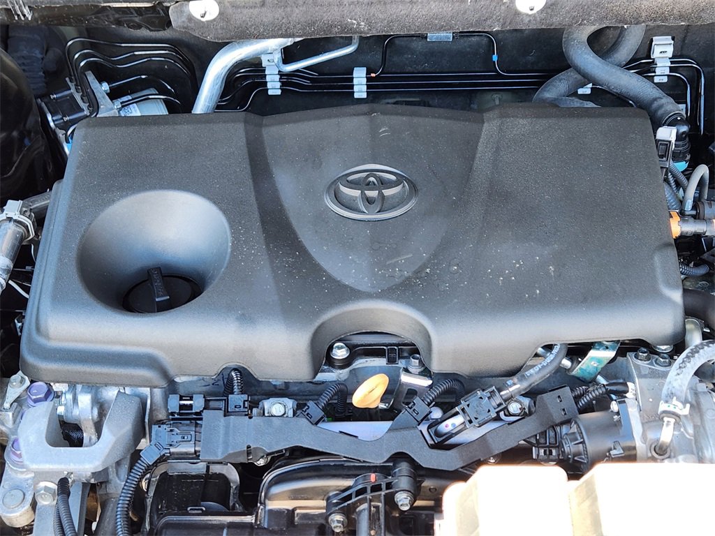 Used 2023 Toyota RAV4 XLE image 21