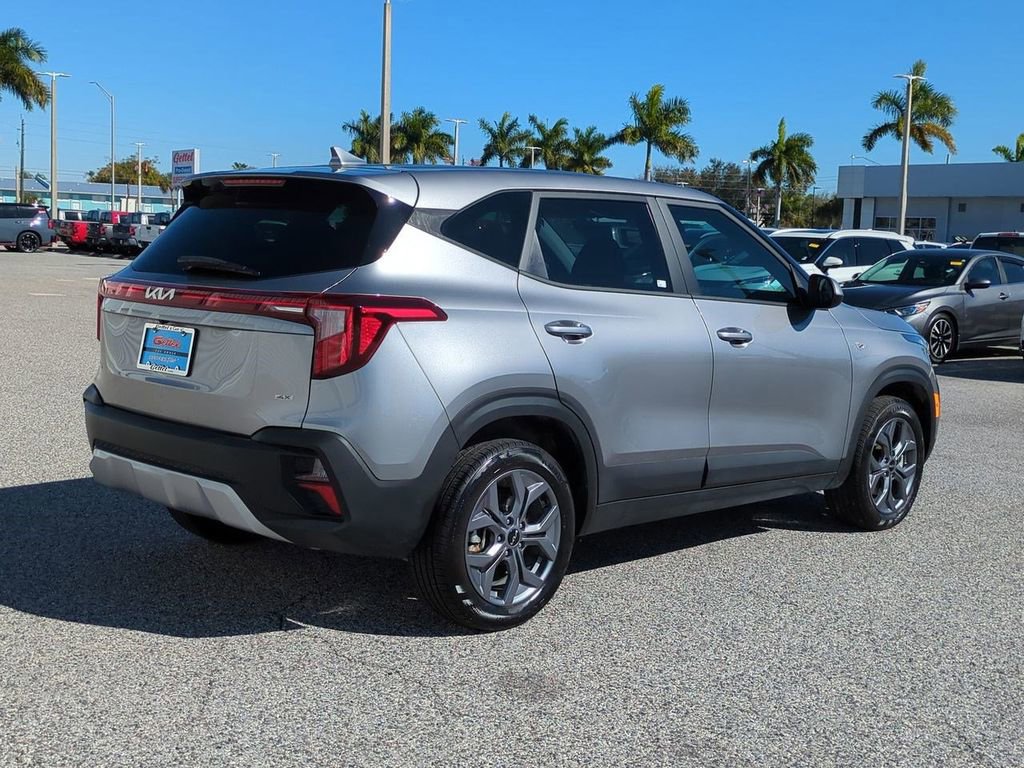 Used 2024 Kia Seltos LX image 5