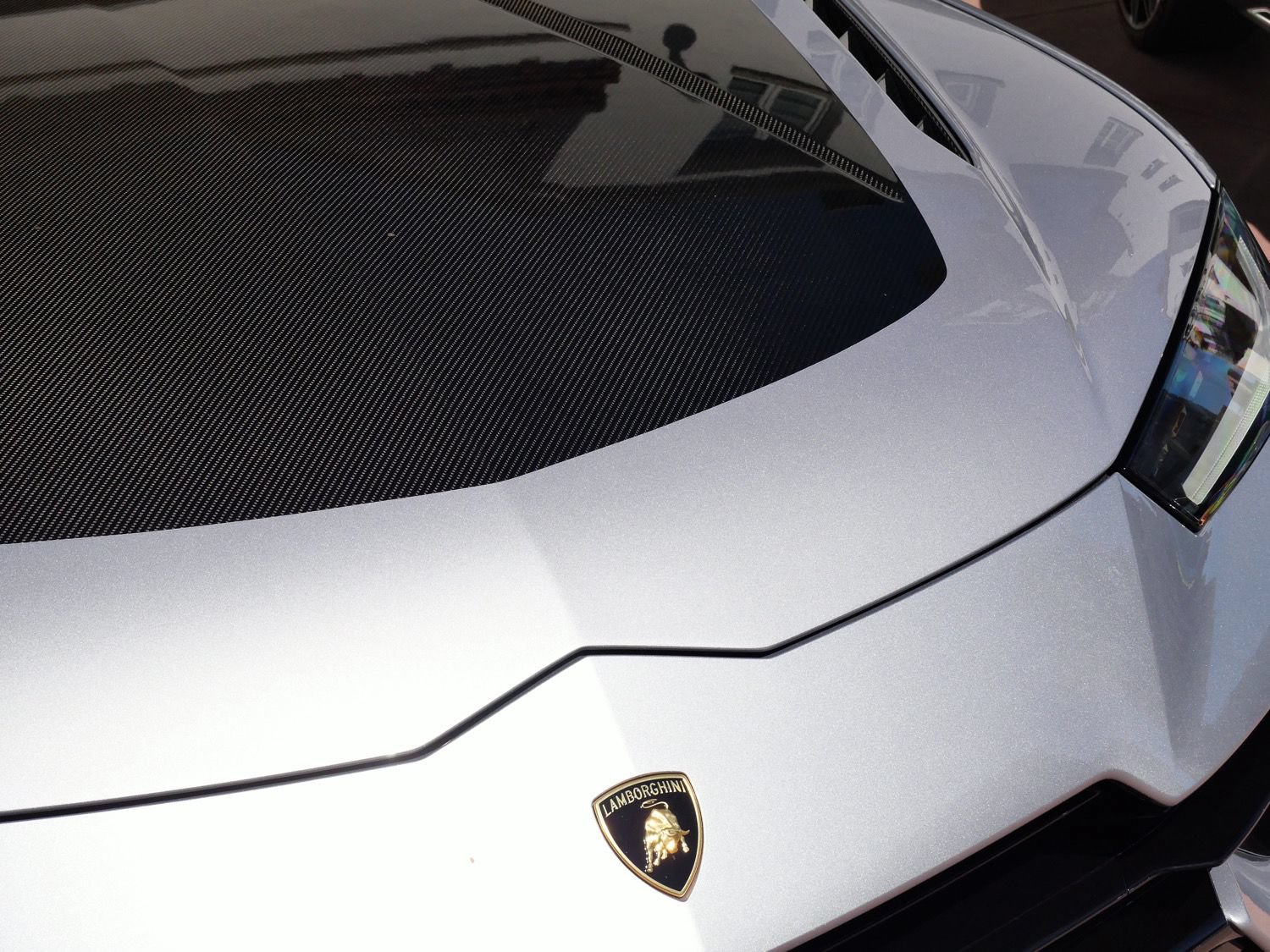 Used 2024 Lamborghini Urus Performante AWD/4WD image 29