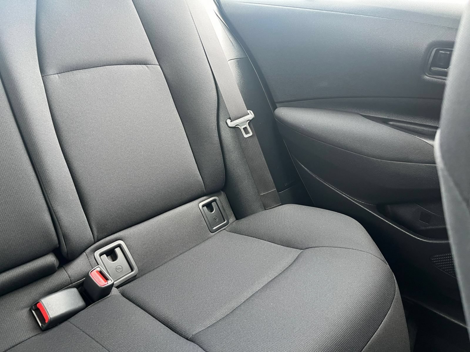Used 2025 Toyota Corolla LE FWD image 41