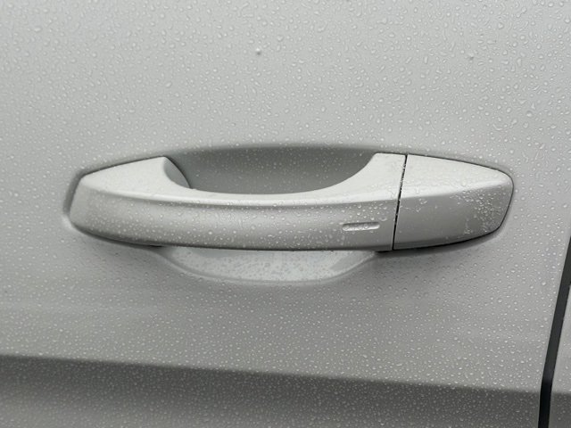 New 2026 Volkswagen Atlas SE image 13