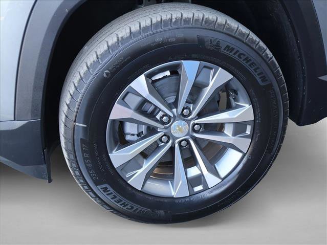 New 2026 Chevrolet Equinox LT w/ Safety and Technology Package AWD/4WD image 10