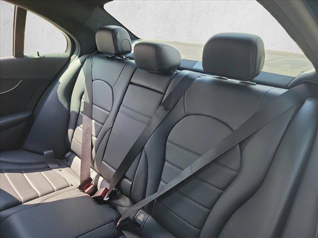 Used 2015 Mercedes-Benz C 300 4MATIC Sedan image 11