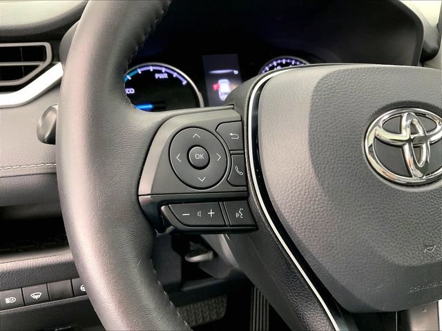 Used 2022 Toyota RAV4 XLE w/ Convenience Package image 18
