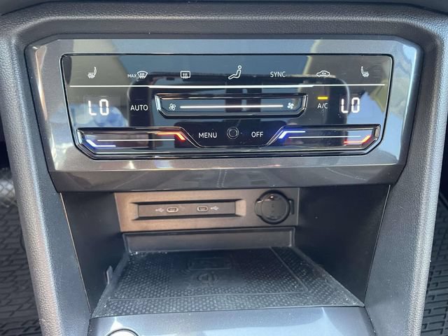 Used 2022 Volkswagen Tiguan SE FWD image 26