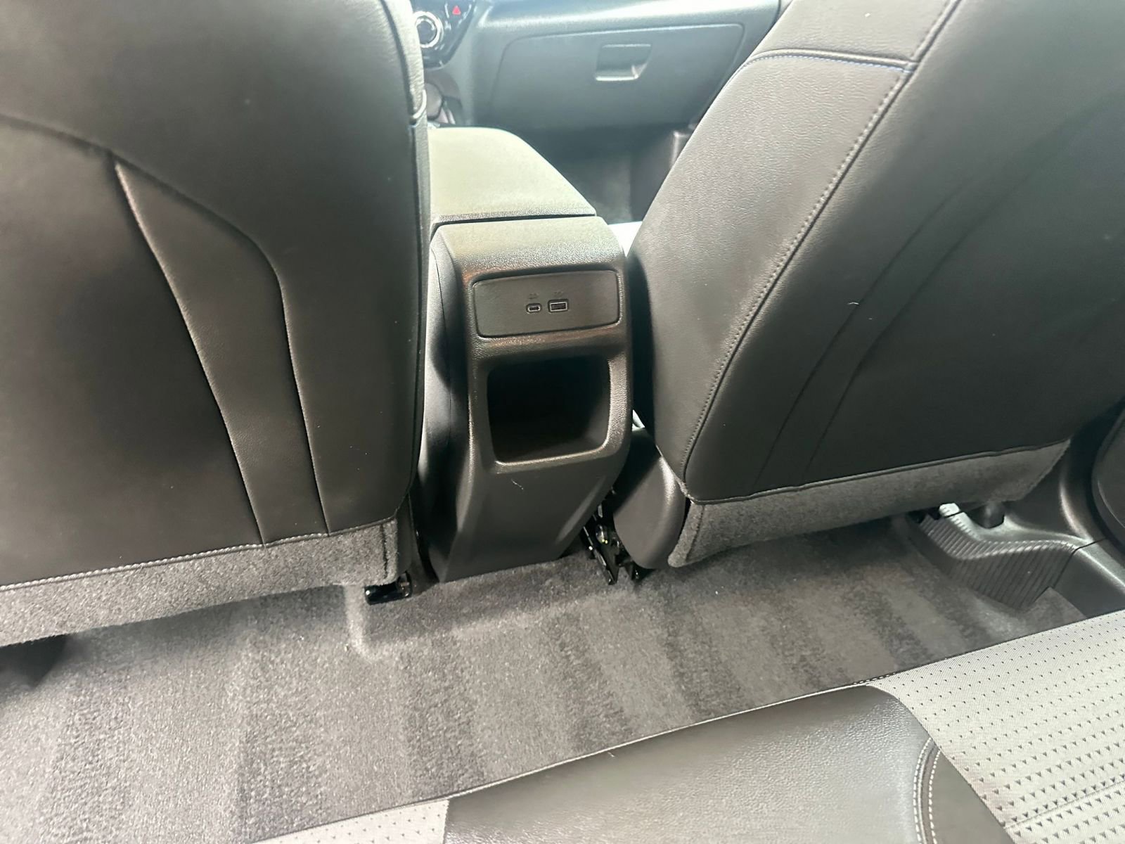 Used 2025 Chevrolet Trax LT image 23