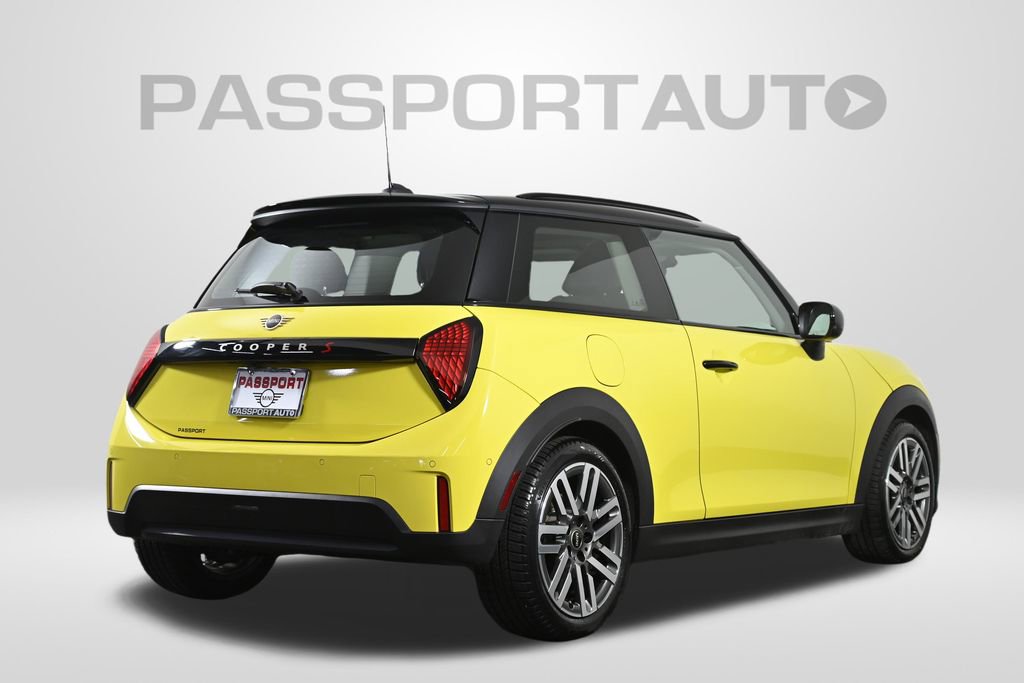 Certified 2025 MINI Cooper S FWD image 10
