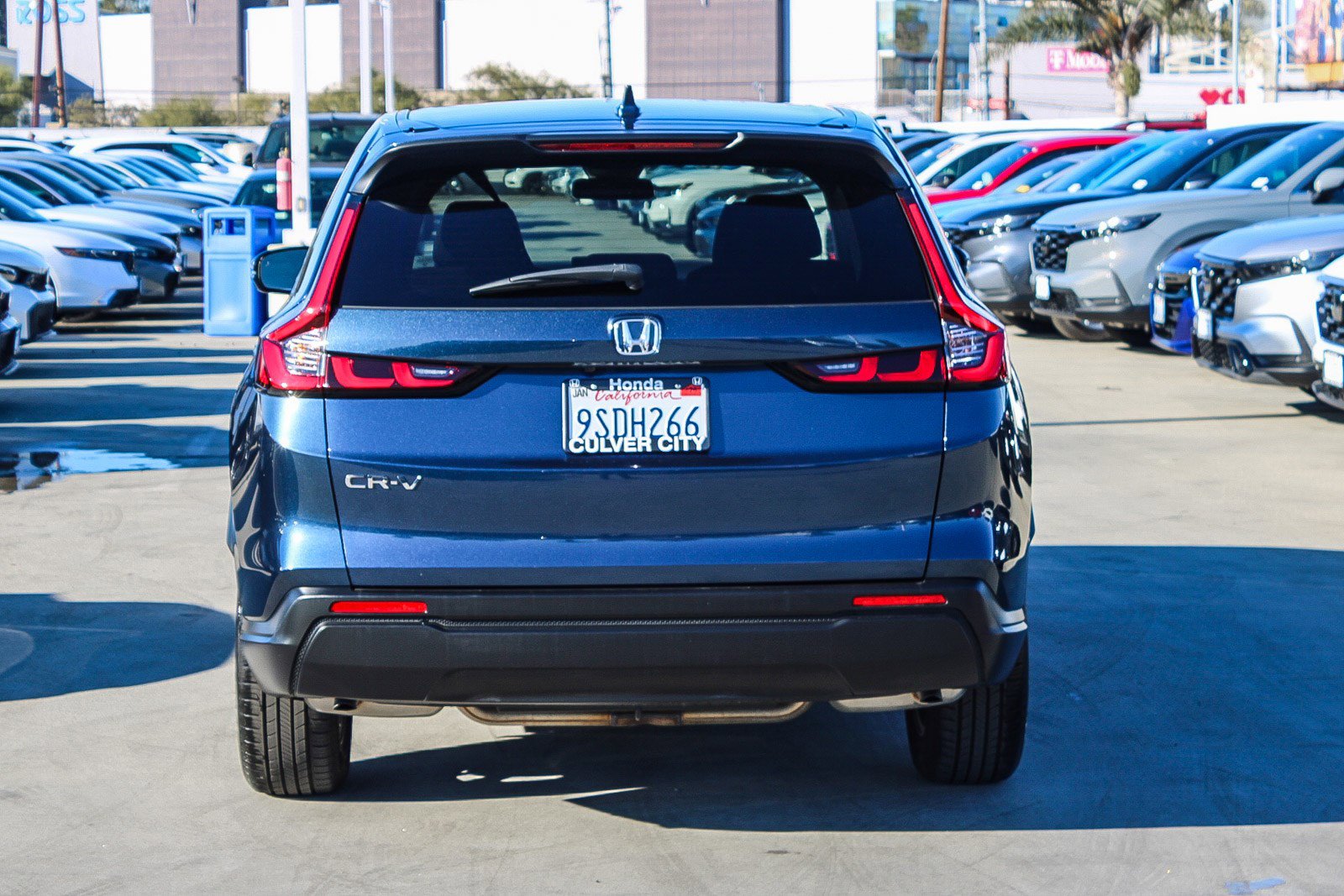 Certified 2025 Honda CR-V EX image 8