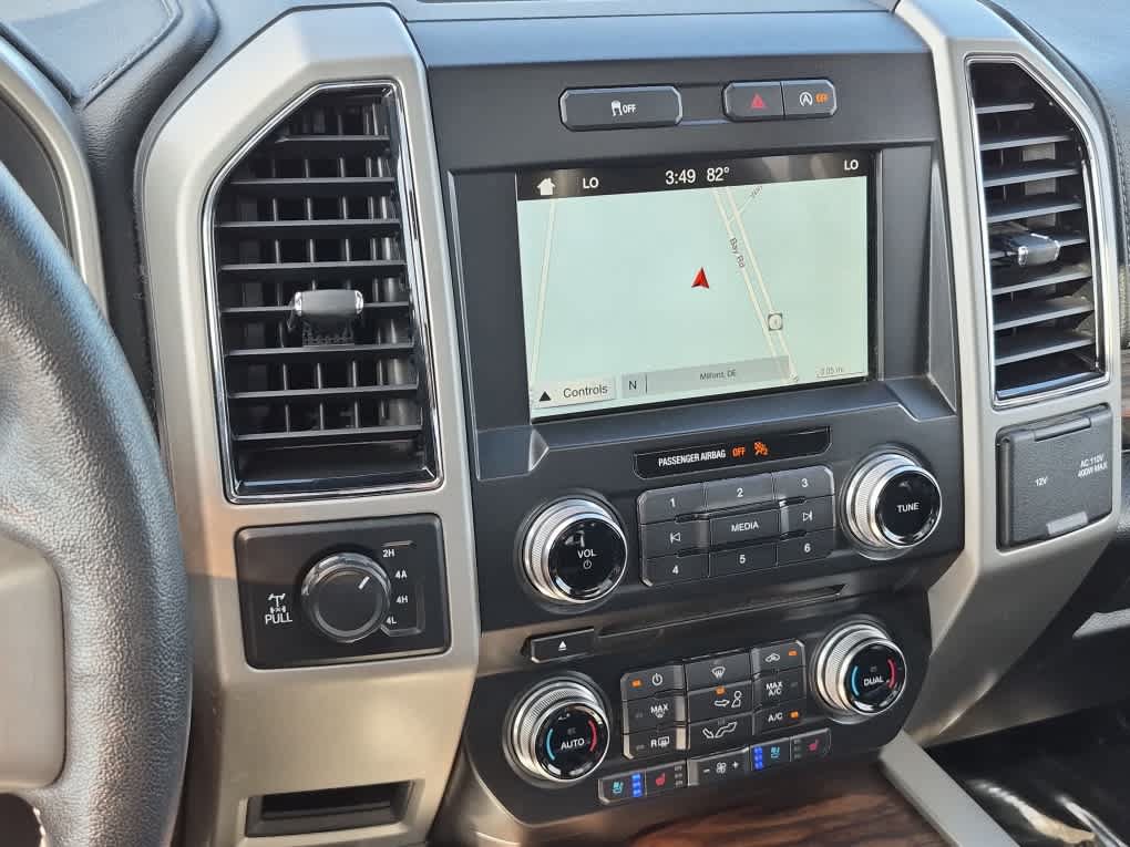 Used 2018 Ford F150 Lariat w/ Equipment Group 502A Luxury AWD/4WD image 15
