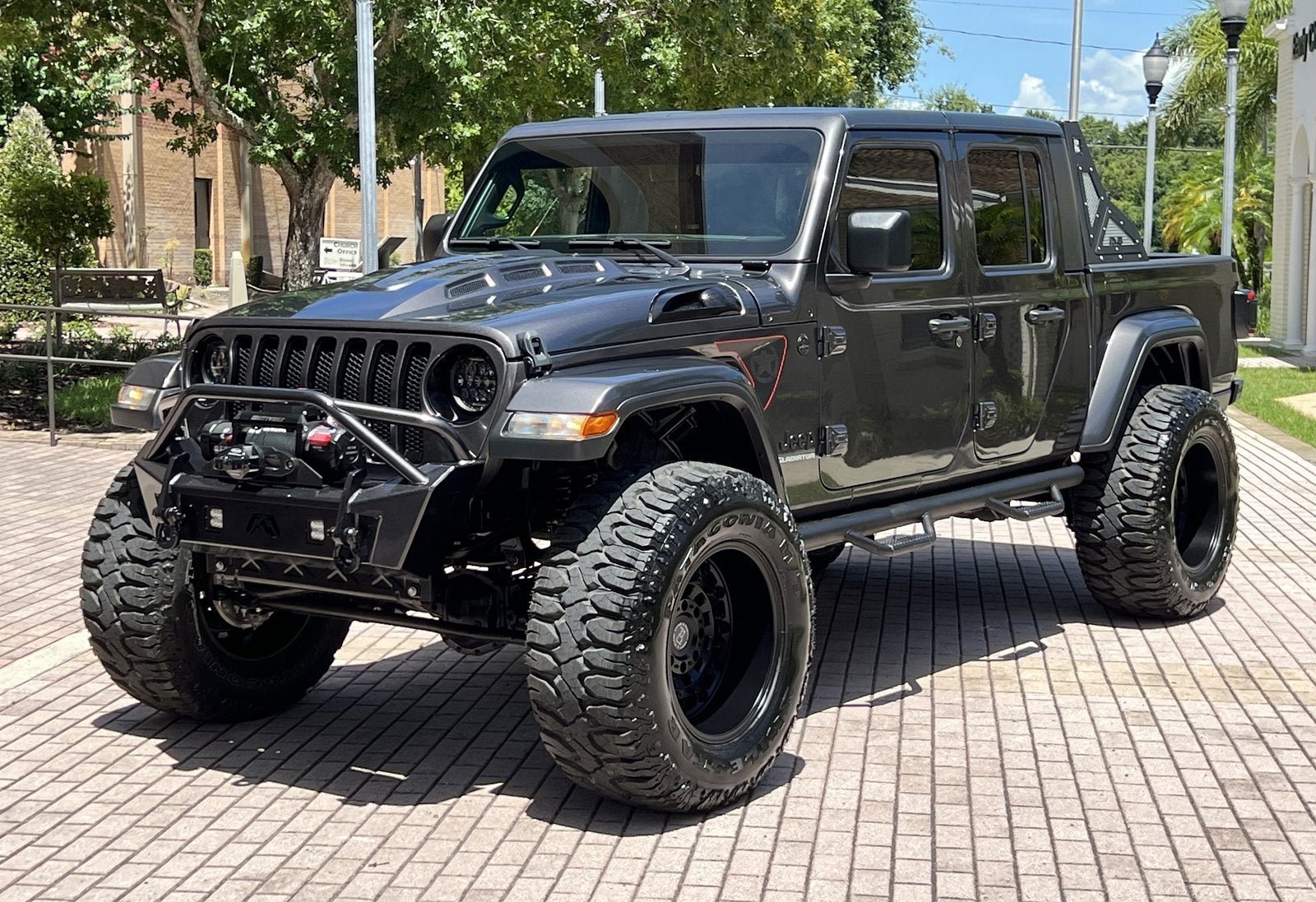 Used 2021 Jeep Gladiator Overland w/ Popular Equipment Package AWD/4WD image 2