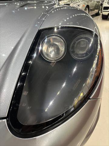 Used 2004 Aston Martin Vanquish RWD image 18