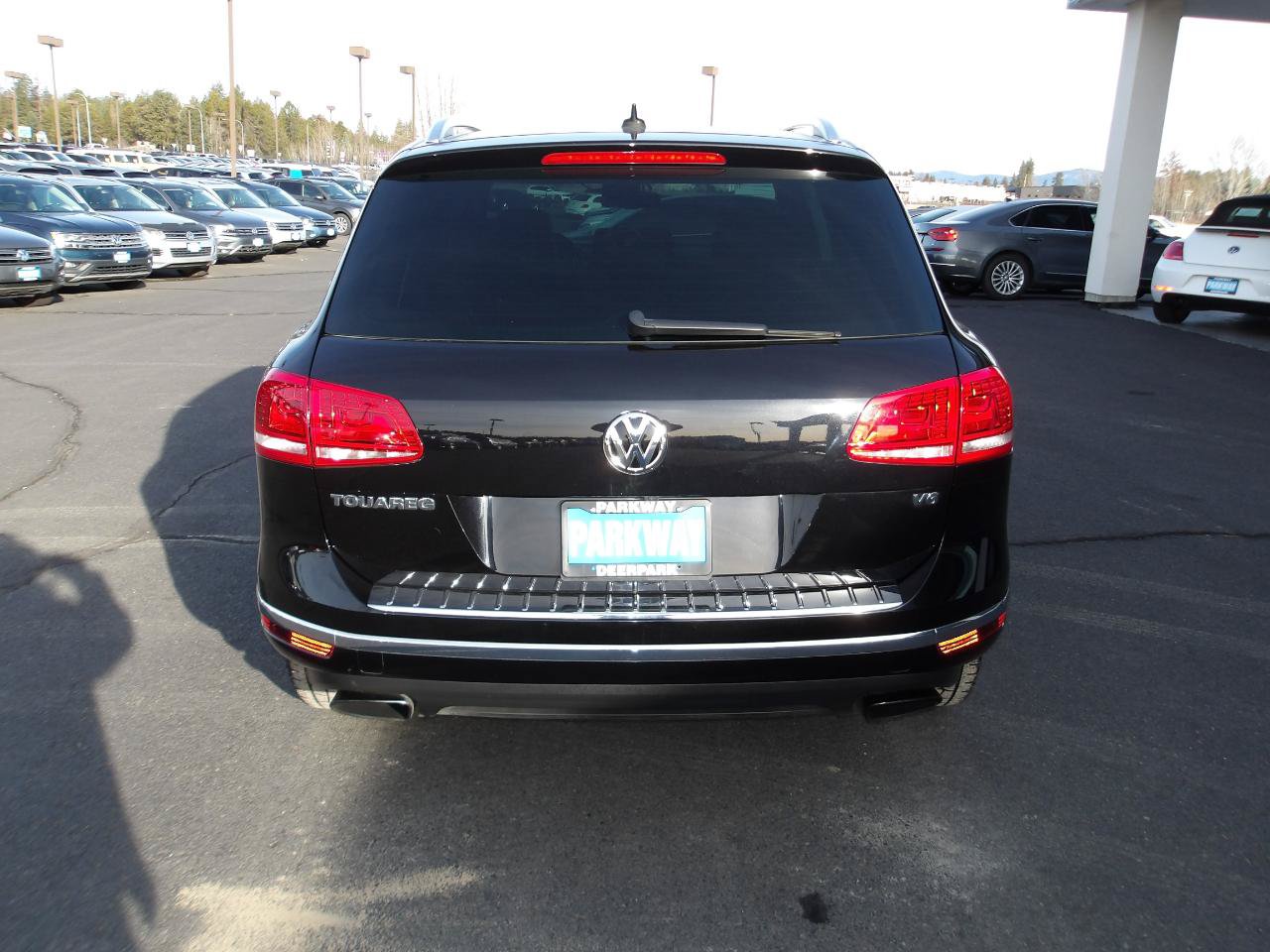 Used 2015 Volkswagen Touareg Sport AWD/4WD image 4