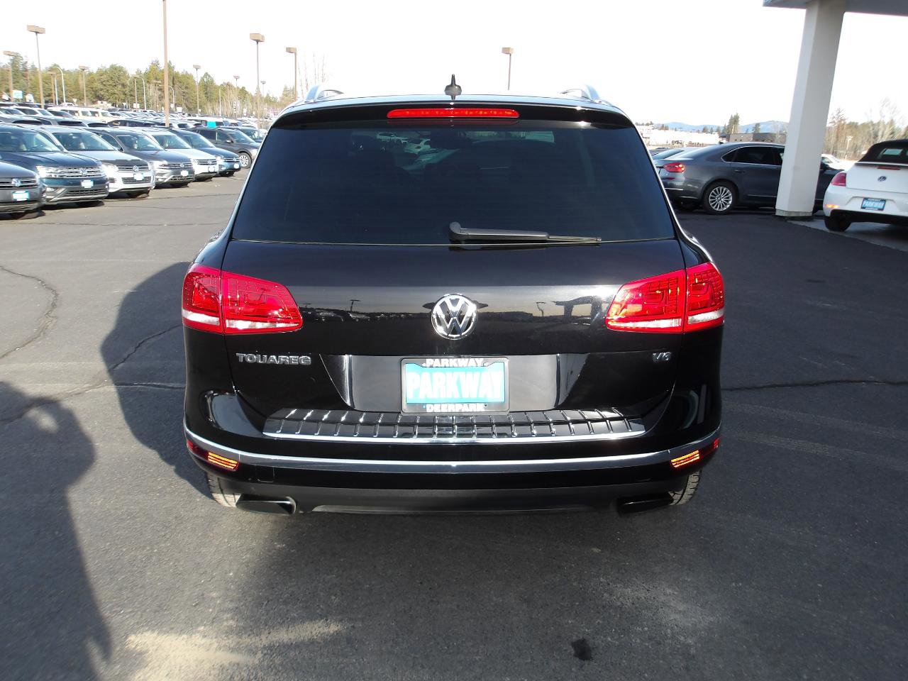 Used 2015 Volkswagen Touareg Sport AWD/4WD image 4