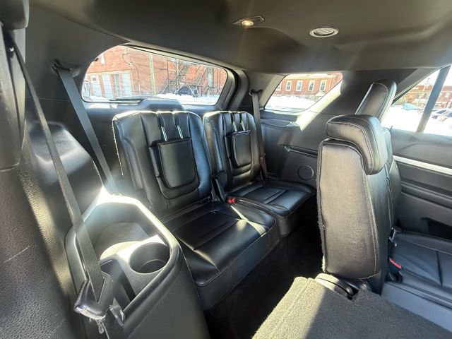 Used 2017 Ford Explorer XLT w/ Equipment Group 202A image 20