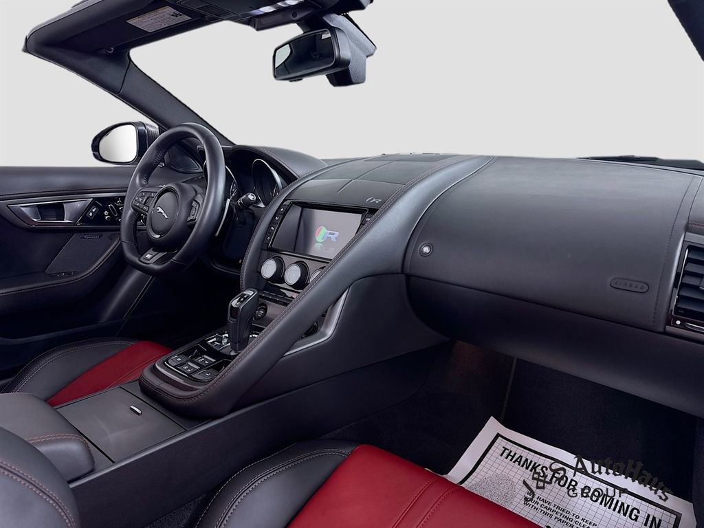 Used 2016 Jaguar F-TYPE R image 37
