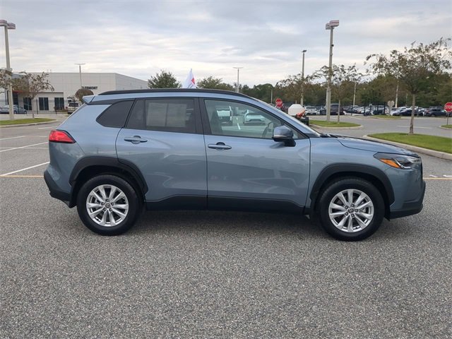 Certified 2024 Toyota Corolla Cross LE image 3