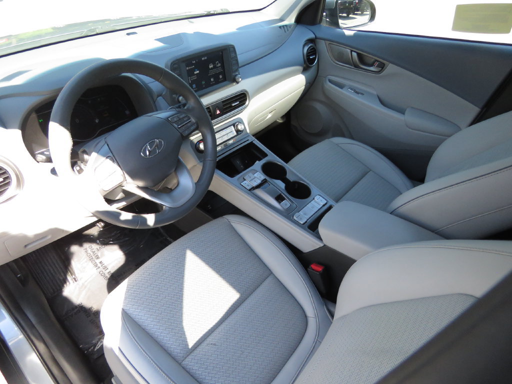 Used 2019 Hyundai Kona Limited w/ Cargo Package FWD image 11