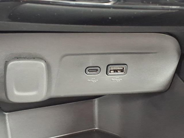 New 2026 Chevrolet Trax LT w/ LT Convenience Package FWD image 19